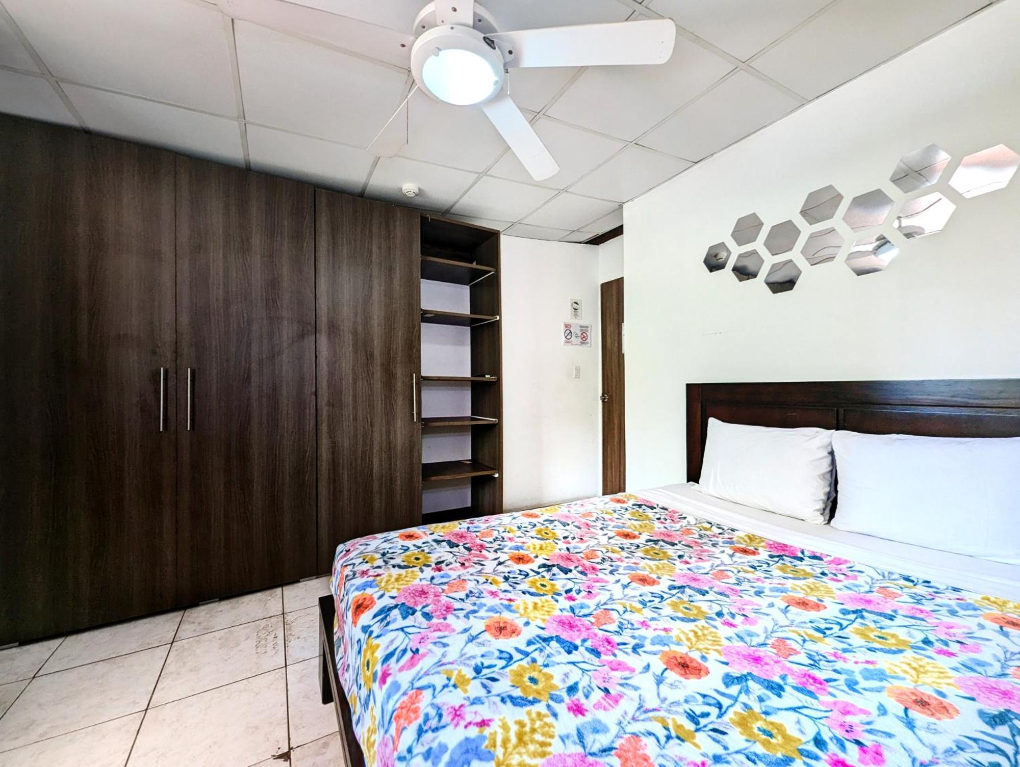 Hostal Yoha مدينة باناما المظهر الخارجي الصورة